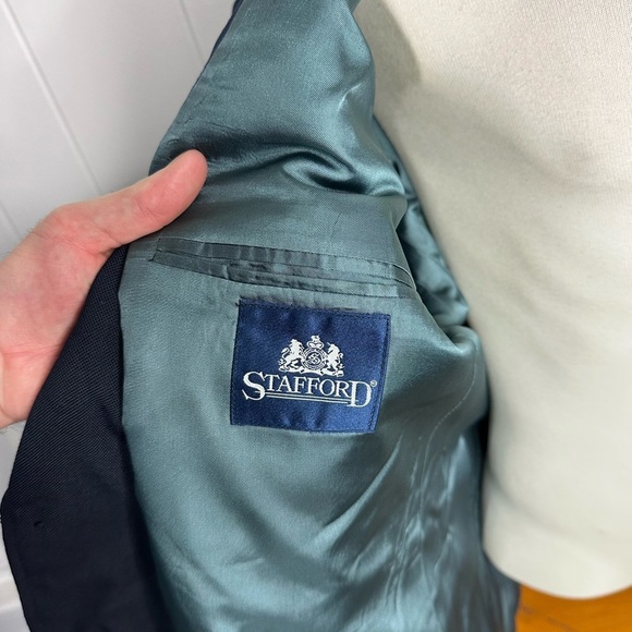 Vintage Stafford Gold Button Navy Hopsack Blazer - Picture 4 of 11